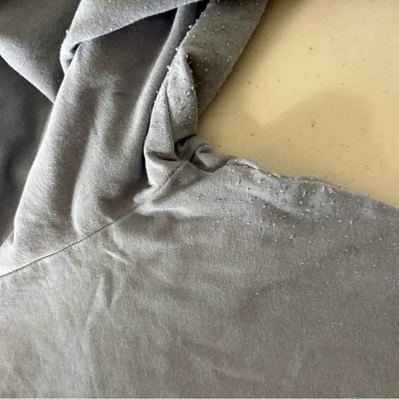 Gray Leggings with Floral Design - Picture 6 of 6